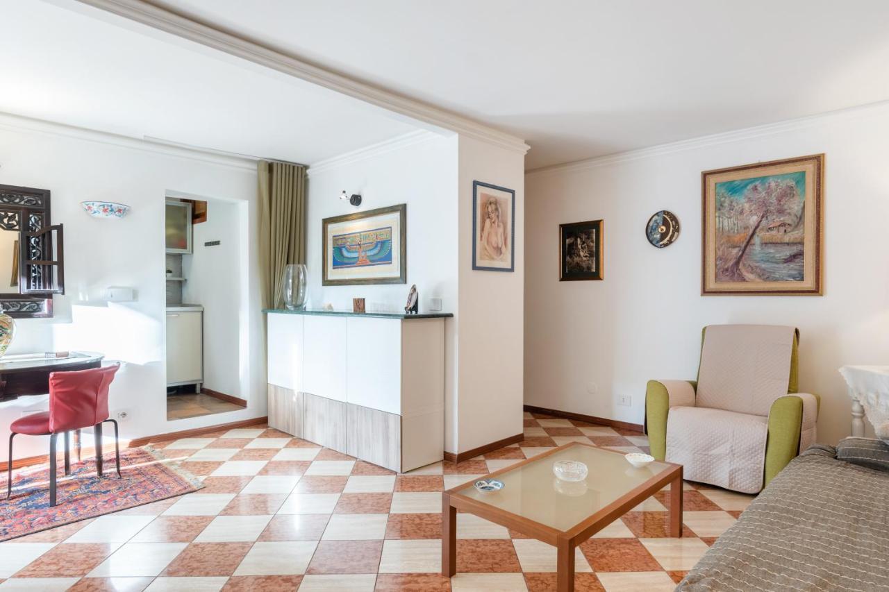 Via Etnea Cozy Apartment With Balcony CTA Exterior foto